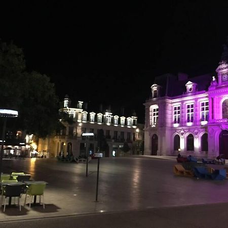 Bel Appartement Climatise Plein Centre Ville 普瓦捷 外观 照片